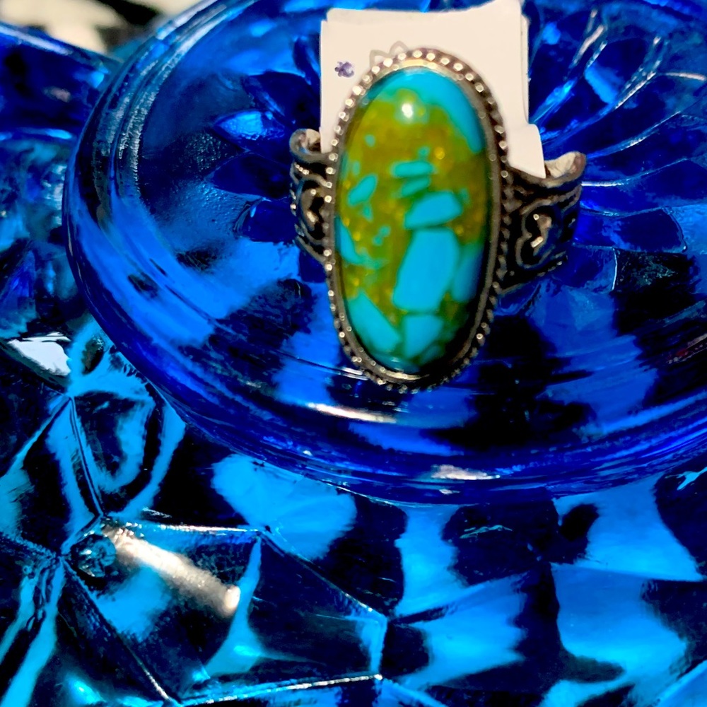 NWOT Turquoise Ring